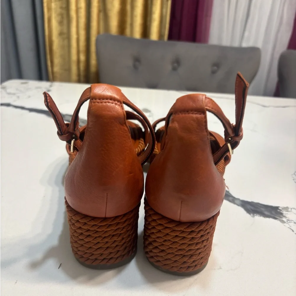 Sarto Brown Leather Women's Sandals - Picture 4 of 5